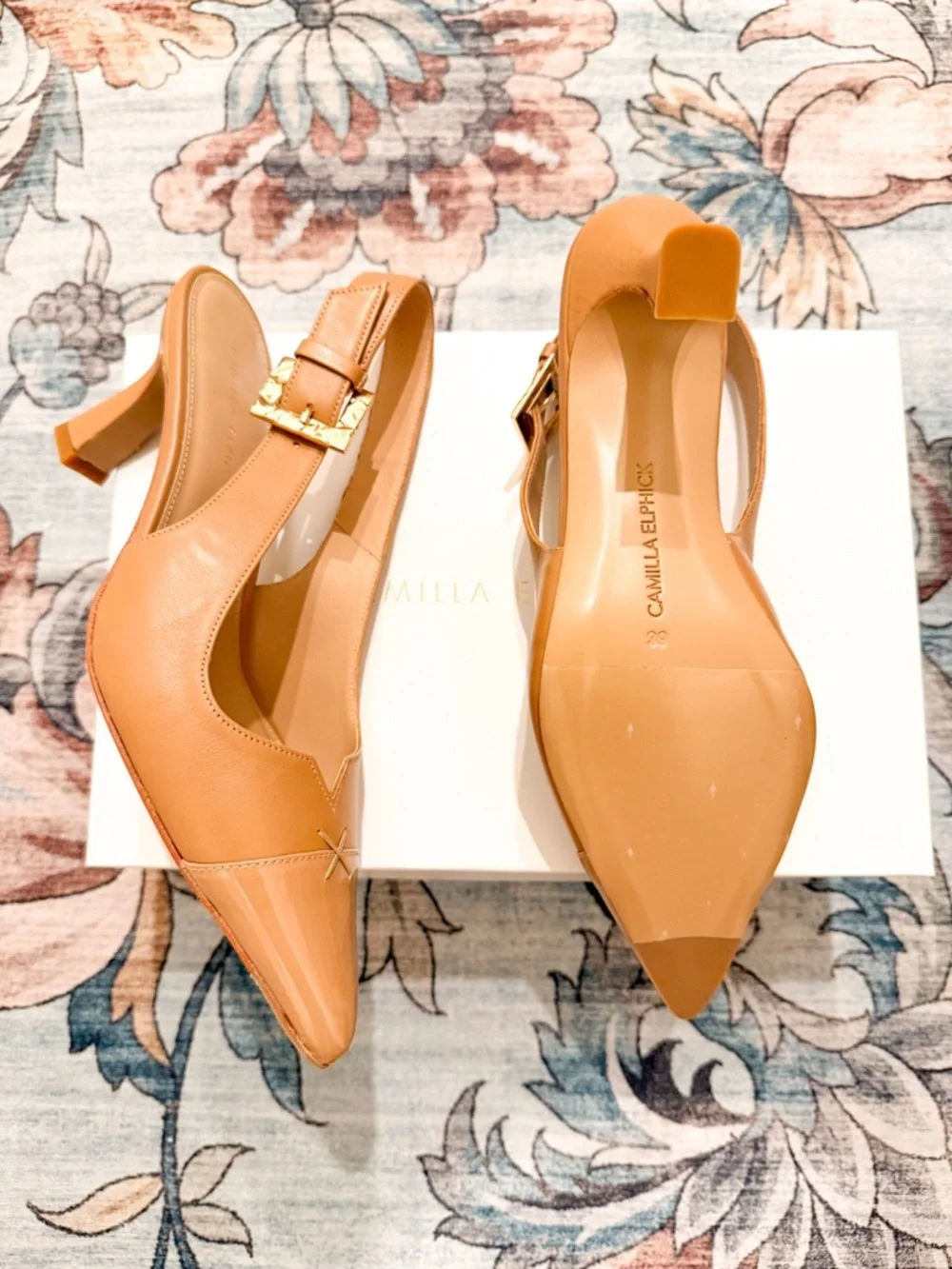 New! Princess Kate fav Tan leather mid heel by British designer Camilla Elphik - Picture 2 of 3